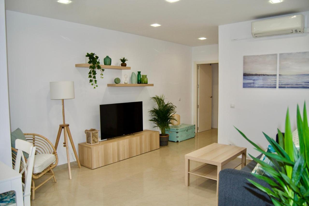 Ohana Beachfront Malagueta Малага Экстерьер фото