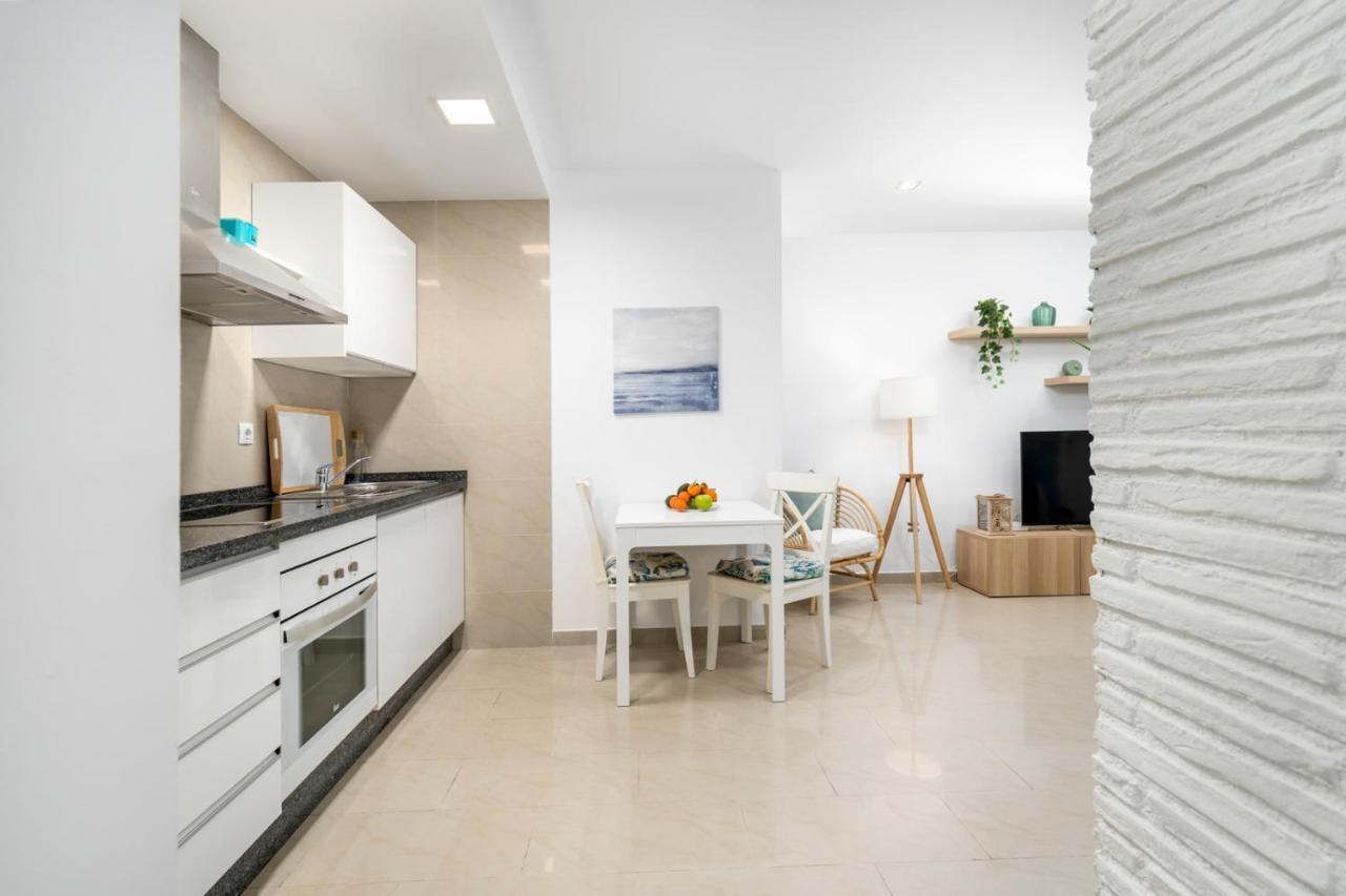 Ohana Beachfront Malagueta Малага Экстерьер фото